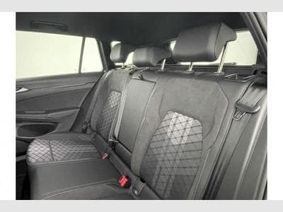 VW Golf Variant R-Line Edition (2026) - Photo 13