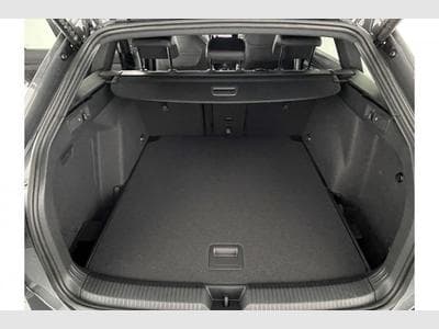 VW Golf Variant R-Line Edition (2026) - Photo 14