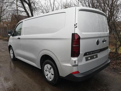 VW T7 BEV 100 kW RWD KR (2026) - Photo 2