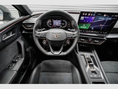 Cupra Leon ST 2,0 TSI (2025) - Photo 8