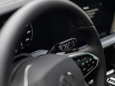 VW Touareg R-Line (2024) - Photo 11