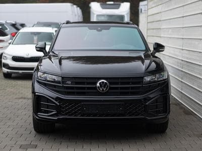 VW Touareg R-Line (2024) - Photo 2