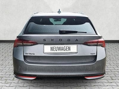 Skoda Octavia 2.0 TSI 150 kW 4x4 Sportline (2025) - Foto 6