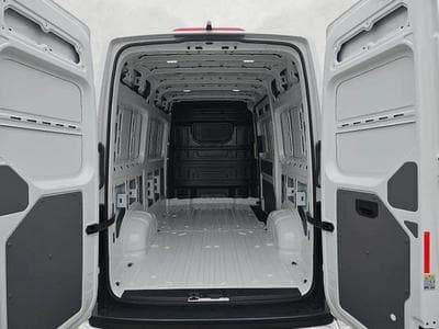 VW Crafter 35 mittellang Hochdach FWD (2026) - Photo 1