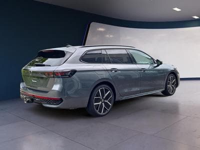 VW Passat 2.0 TSI 195 kW 4Motion R-Line (2025) - Photo 6