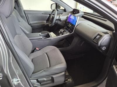 Toyota bZ4X Business Plus 2WD (2025) - Foto 13