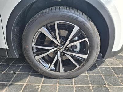 Toyota C-HR Elite PHEV (2025) - Photo 13