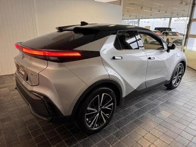 Toyota C-HR PRIME + Luxury Pack (2025) - Photo 4
