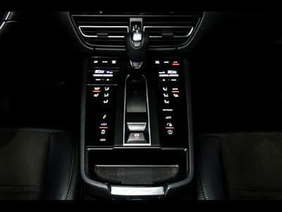 Porsche Macan III GTS PDK – VOLCANO GREY (2021) - Photo 15