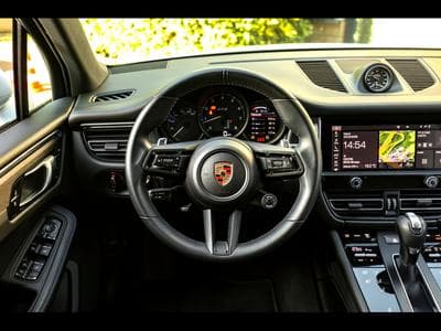 Porsche Macan III GTS PDK – CARRARA WHITE METALLIC (2024) - Foto 12
