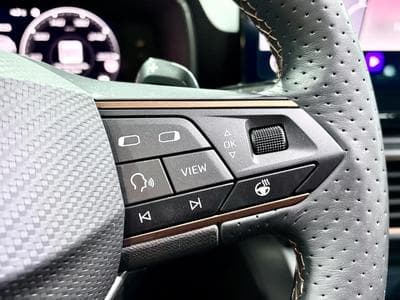 Cupra Leon ST 2.0 TSI 300CV *PANO* *HAYON* CAM* *KEYLESS* (2023) - Photo 10