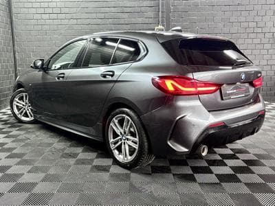 BMW 118 SERIE 1 118I M-SPORT AUTO 140 CV **ATTELAGE** (2019) - Photo 4