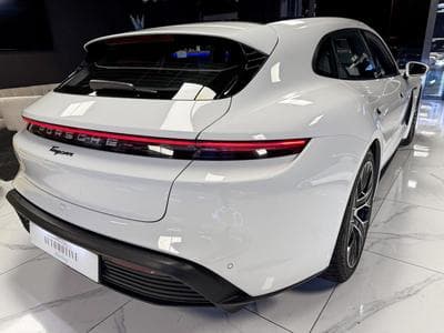 Porsche Taycan Sport Turismo / PANO / PDLS + / LIFT (2023) - Foto 15