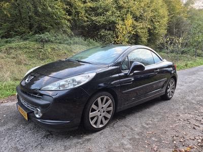Peugeot 207 CC 1.6 (2007) - Foto 1