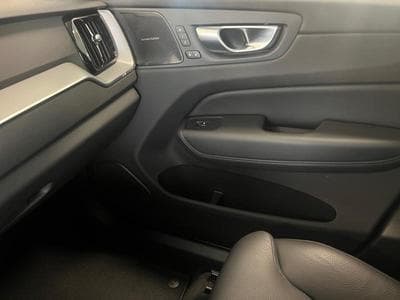 Volvo XC60 Plus Dark (2023) - Foto 11