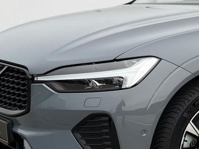 Volvo XC60 Plus Dark (2023) - Foto 5