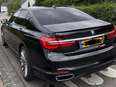 BMW 730 (2015) - Photo 1