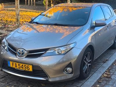 Toyota Auris Hybrid (2015) - Foto 1