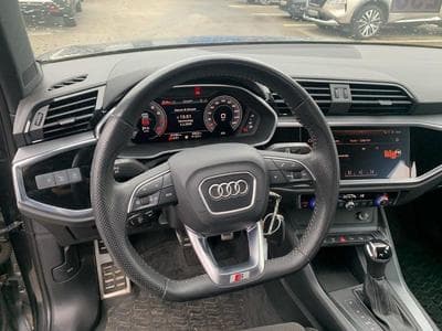 Audi Q3 Ambition (2019) - Photo 10