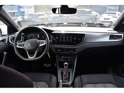 VW Polo 2.0 TSI DSG ACC TRAVEL LANE SIDE IQ.LIGHT PARK ASSIST 1°MAIN (2024) - Foto 9