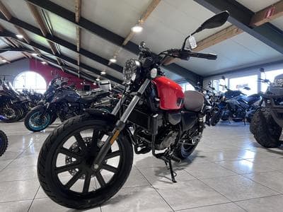 QJmotor SRV 125 (2026) - Photo 2