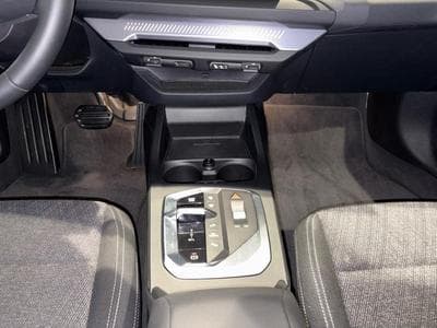 BMW 118 118d advantage (2024) - Foto 12