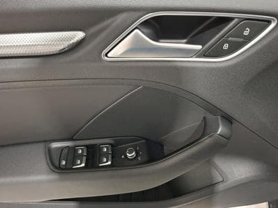 Audi A3 30 TFSI 116 SPORTBACK S-TRONIC DESIGN, CUIR, NAVI, XENON, LE (2017) - Foto 11