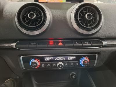 Audi A3 30 TFSI 116 SPORTBACK S-TRONIC DESIGN, CUIR, NAVI, XENON, LE (2017) - Foto 12