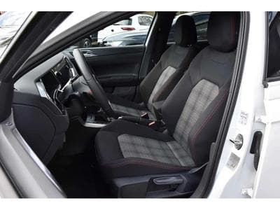 VW Golf (2024) - Foto 6