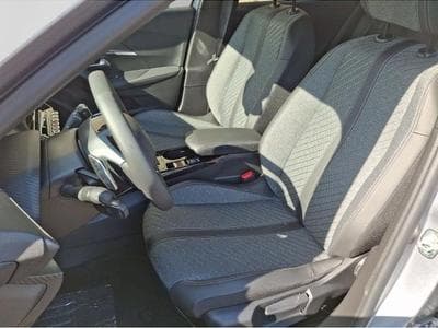 Peugeot 2008 (2016) - Foto 11