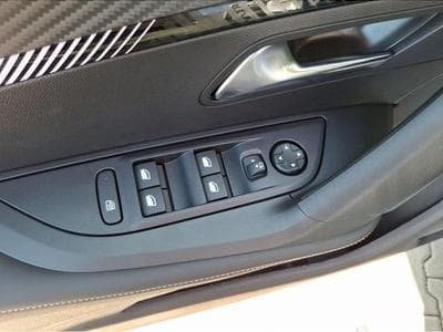 Peugeot 2008 (2016) - Foto 12