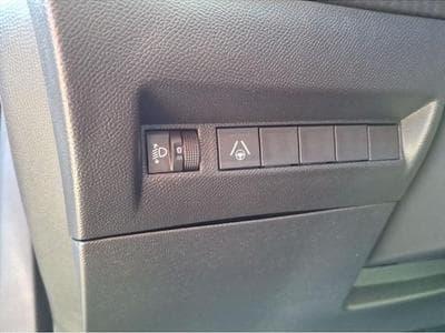 Peugeot 2008 (2016) - Foto 13