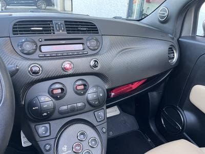 Abarth 695 EDIZIONE MASERATI/ *017of499* (2013) - Photo 13