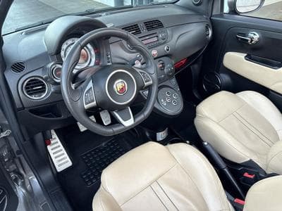 Abarth 695 EDIZIONE MASERATI/ *017of499* (2013) - Photo 8