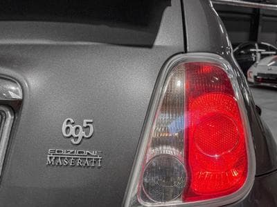 Abarth 695 EDIZIONE MASERATI/ *017of499* (2013) - Photo 9