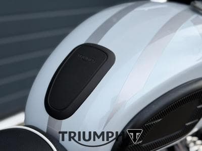 Triumph Bonneville BONNEVILLE T120 (2023) - Photo 10