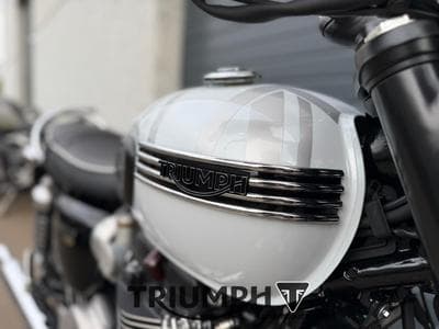 Triumph Bonneville BONNEVILLE T120 (2023) - Photo 12