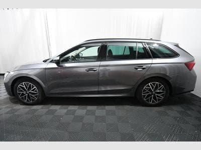 Skoda Octavia Octavia Combi 1.5 TSI Selection, Navi, Park A., (2025) - Foto 2