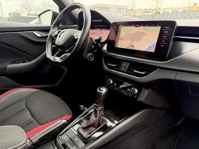 Skoda Kamiq Kamiq Monte Carlo 1.5 TSI DSG /LED/ACC/AHK/PANO/ (2021) - Foto 12