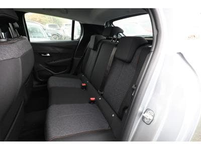 Peugeot 208 1.2 PureTech 101 Style (2025) - Photo 8