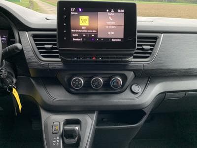 Renault Trafic 2.0 Dci 170 AT9  L2H1 (2025) - Foto 11