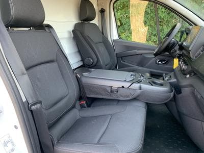 Renault Trafic 2.0 Dci 170 AT9  L2H1 (2025) - Foto 14