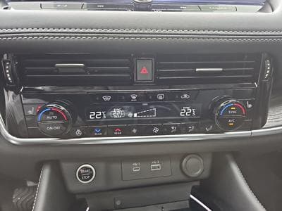 Nissan X-Trail 1.5 VC-T E-Power 204 AUTO Tekna (2025) - Foto 10