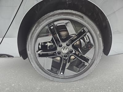 VW Passat 2.0 TDi DSG 150 R-Line (2025) - Photo 6