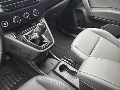 Nissan Townstar 1.2 DIG-T 130 L2 Tekna 7 places (2025) - Photo 11