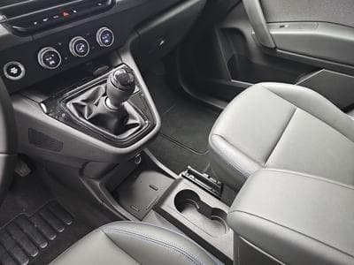 Nissan Townstar 1.2 DIG-T 130 L2 Tekna 7 places (2025) - Foto 11