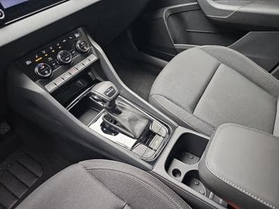 Skoda Karoq 1.5 TSi DSG 150 130 Anniversary (2026) - Photo 11