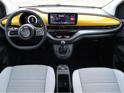 Fiat 500 1.0 Hybrid 65 Torino (2026) - Foto 9