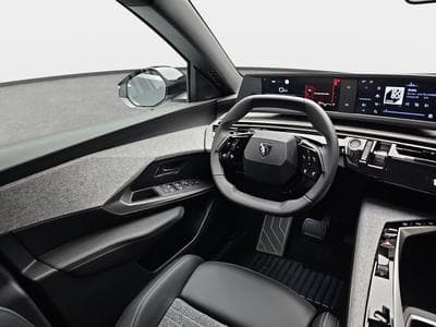 Peugeot 3008 1.2 Hybrid 145 E-DSC6 Allure (2025) - Photo 8