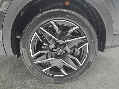 Peugeot 5008 1.2 PureTech 146 e-DSC6 ALLURE (2025) - Foto 6